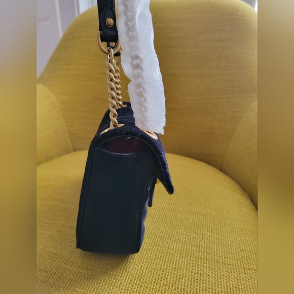Authentic Gucci Marmont Matelasse Mini Bag Black Velvet Crossbody - Picture 5 of 10